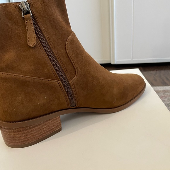 New with box Caslon Susana suede ankle boots Sz 7.5 - Picture 4 of 7